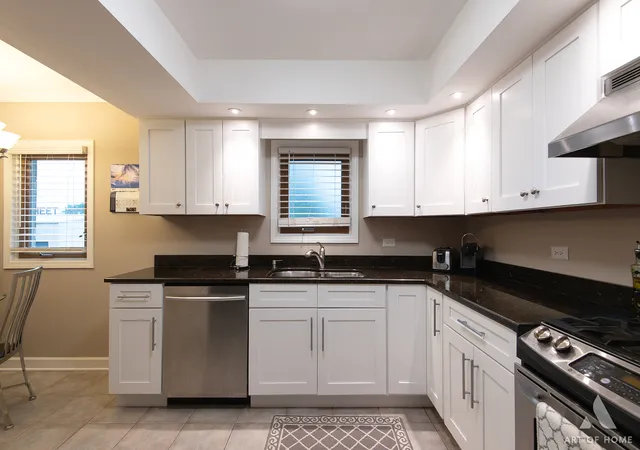 Listing Photo 3 - Condo for sale in building located at 9839 Natoma Ave, Chicago Ridge, IL 60415 - Unit #5
