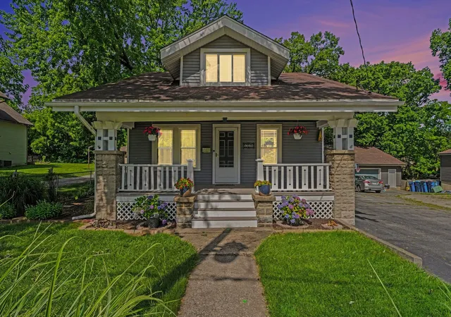 Homes for sale in Crete, IL | 1328 Benton St, Crete, IL 60417 | MLS# 12679456