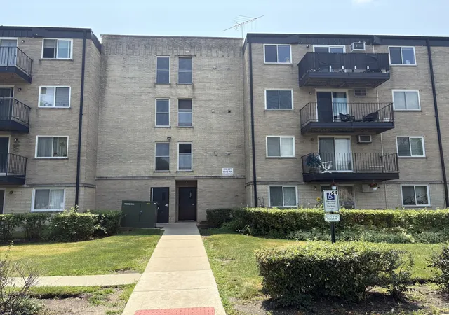 Photo 1 of Condo for sale at 2424 E Oakton St #4F, Arlington Heights, IL 60004 | MLS# 12679492 | Listing updated on 2026-09-04