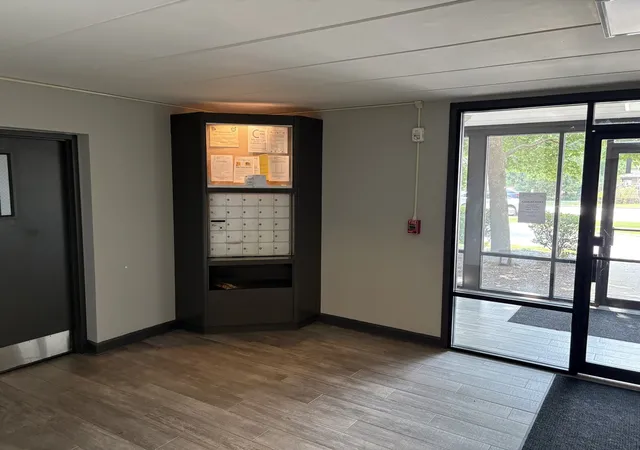 Photo 4 of Condo for sale at 2424 E Oakton St #4F, Arlington Heights, IL 60004 | MLS# 12679492 | Listing updated on 2026-09-04
