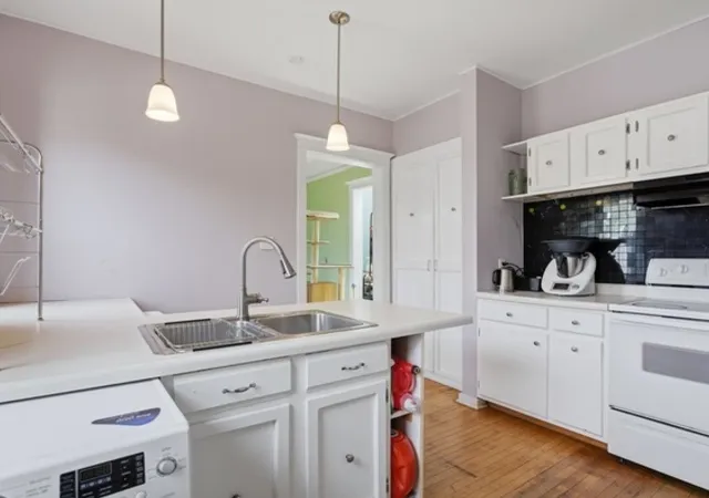 Homes for sale in Chicago, IL | 1446 E 56Th St #3, Chicago, IL 60637 | MLS# 12679516