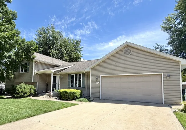 2nd image of 740 26th St, Peru, IL 61354 | MLS# 12679519