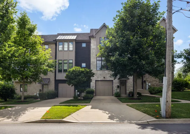 2nd image of 480 Newton Ave, Glen Ellyn, IL 60137 | MLS# 12679537