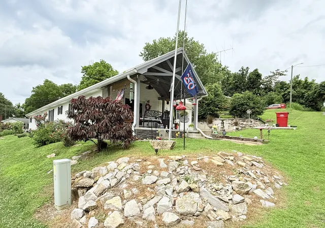 2nd image of 220 E Rose St, Cave In Rock, IL 62919 | MLS# 12679567