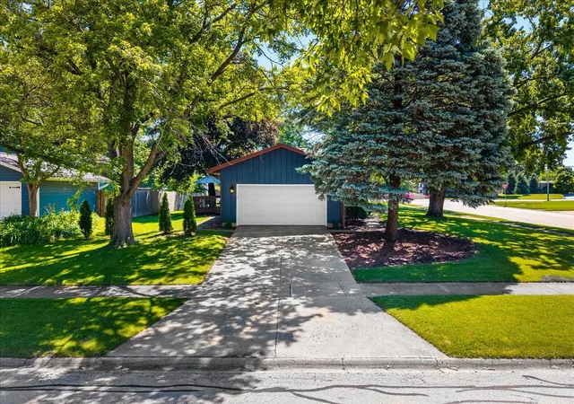 39th image of 5 Redstart Rd, Naperville, IL 60565 | MLS# 12679568