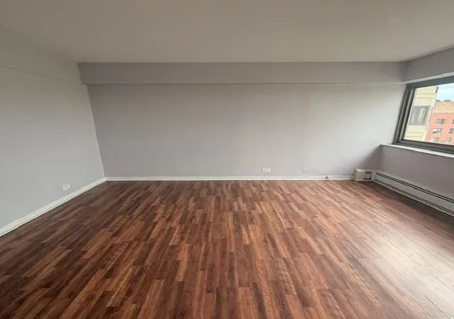 2nd image of 7337 S S Shore Dr, Chicago, IL 60649