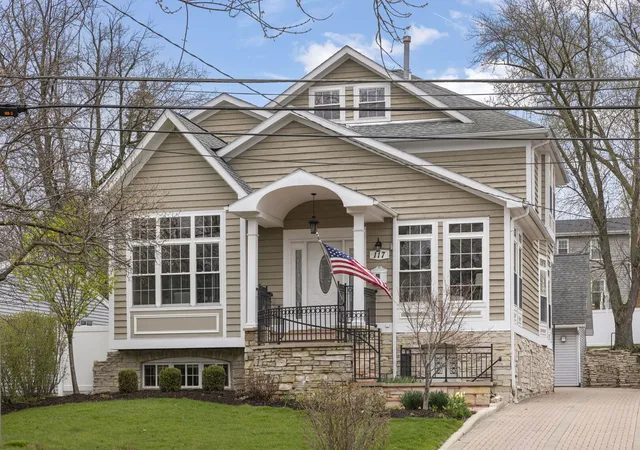 1st image of 117 N Park Blvd, Glen Ellyn, IL 60137 | MLS# 12679586