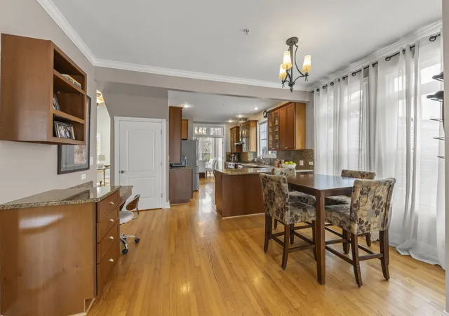 4th image of 117 N Park Blvd, Glen Ellyn, IL 60137 | MLS# 12679586