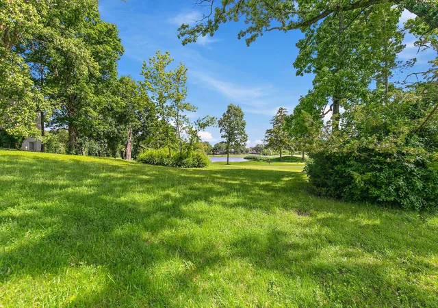 4th image of 57 Hillburn Ln, North Barrington, IL 60010 | MLS# 12679598