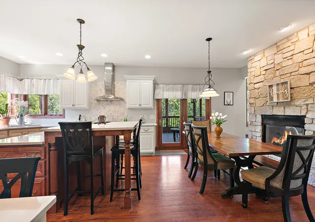 Photo 4 of Single family home for sale at 19257 Beaver Crk Ln, Mokena, IL 60448 | MLS# 12679835 | Listing updated on 2026-10-17