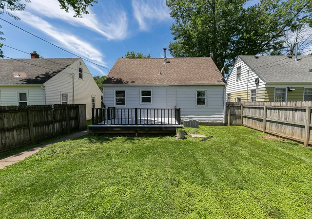 Homes for sale in Moline, IL | 2456 32Nd St, Moline, IL 61265 | MLS# 12679925