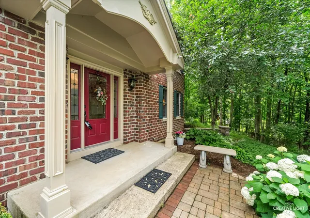 3rd image of 42W264 Hidden Springs Dr, Saint Charles, IL 60175 | MLS# 12679947