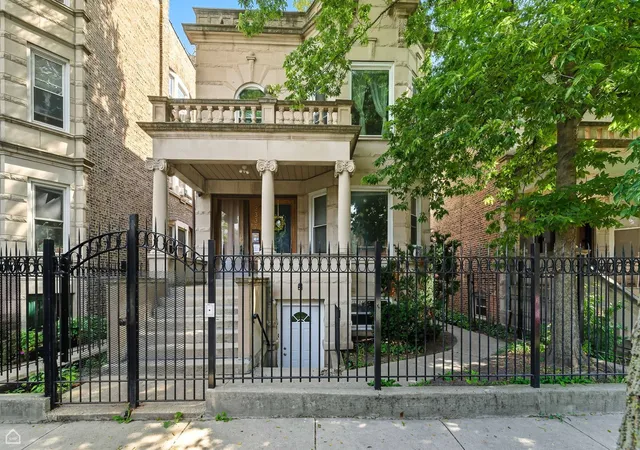 Homes for sale in Chicago, IL | 2337 N Sawyer Ave, Chicago, IL 60647 | MLS# 12679977