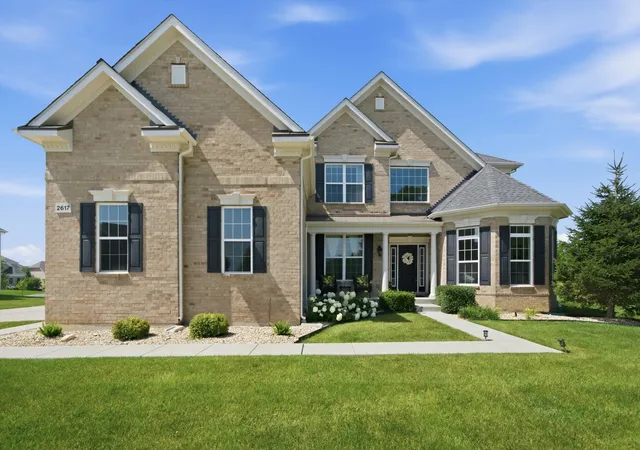 Homes for sale in Batavia, IL | 2617 Barker Dr, Batavia, IL 60510 | MLS# 12679986