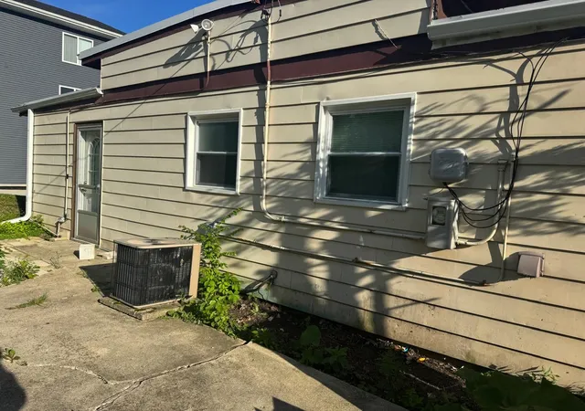 20th image of 28 W Willow St, Lombard, IL 60148 | MLS# 12679994