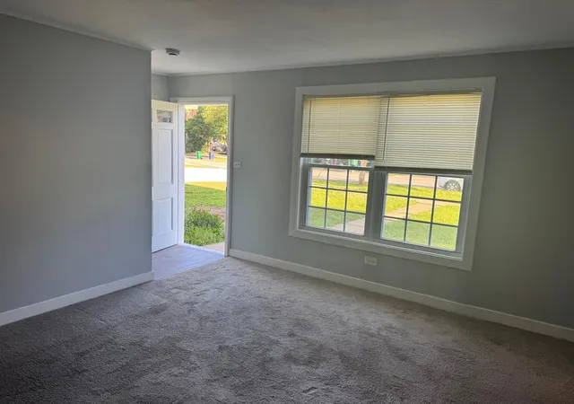 4th image of 28 W Willow St, Lombard, IL 60148 | MLS# 12679994