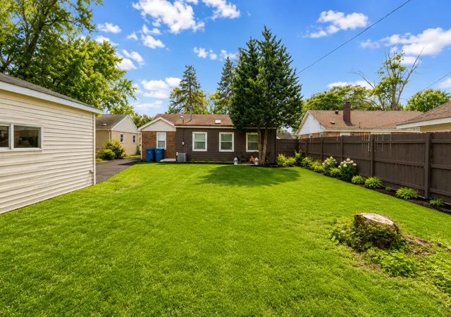 Homes for sale in South Holland, IL | 730 E 156th St, South Holland, IL 60473 | MLS# 12680029