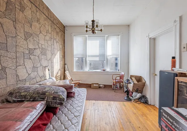 4th image of 2522 W Haddon Ave, Chicago, IL 60622 | MLS# 12680037