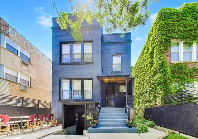 Homes for sale in Chicago, IL | 5412 N Western Ave, Chicago, IL 60625 | MLS# 12680142