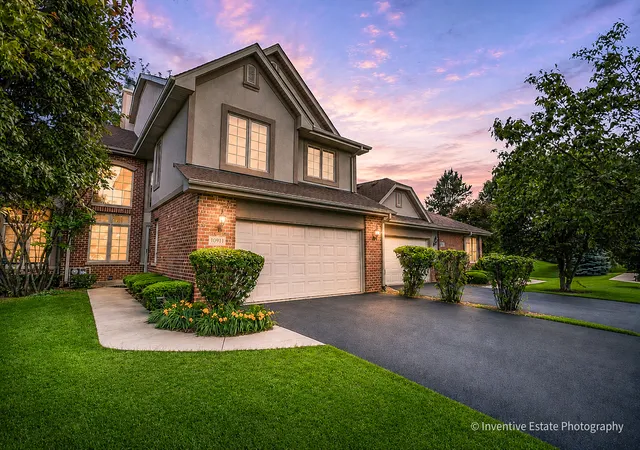 1st image of 10911 Settlers Pond Ct, Frankfort, IL 60423 | MLS# 12680164