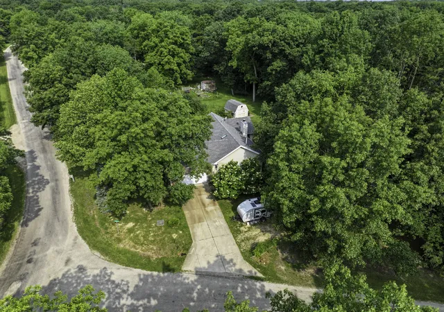 Photo 49 of Single family home for sale at 3 Wood Dr, Putnam, IL 61560 | MLS# 12680214 | Listing updated on 2026-08-28
