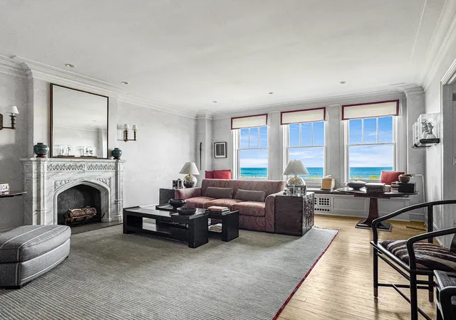 3rd image of 2440 N Lakeview Ave #13B, Chicago, IL 60614 | MLS# 12680219