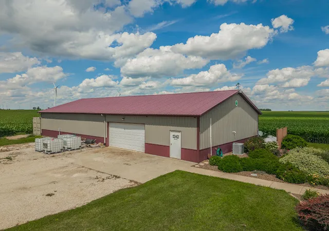 Photo 3 of Single family home for sale at 3142 County Rd 1600 N, El Paso, IL 61738 | MLS# 12680229 | Listing updated on 2026-09-16
