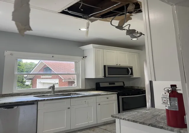 Homes for sale in Chicago, IL | 7356 N Ashland Blvd, Chicago, IL 60626 | MLS# 12680263