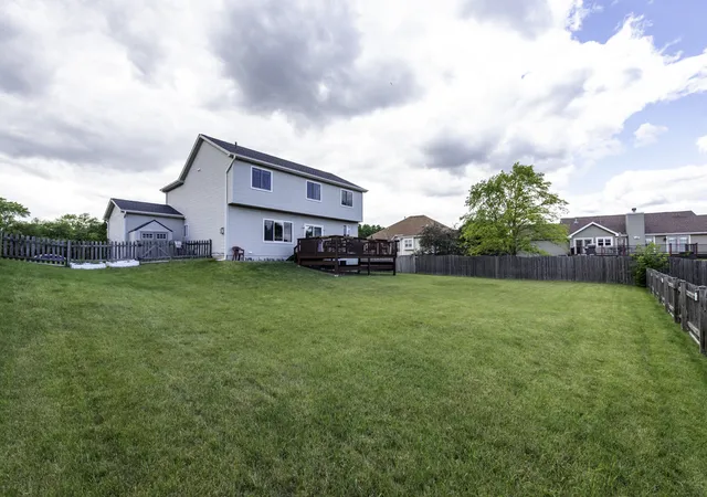 Photo 41 of Sale Pending at 301 English Ln, Winthrop Harbor, IL 60096 | MLS# 12680317 | Listing updated on 2026-08-31