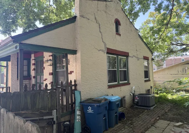 Homes for sale in Champaign, IL | 7 Villard Ct #7, Champaign, IL 61820 | MLS# 12680370