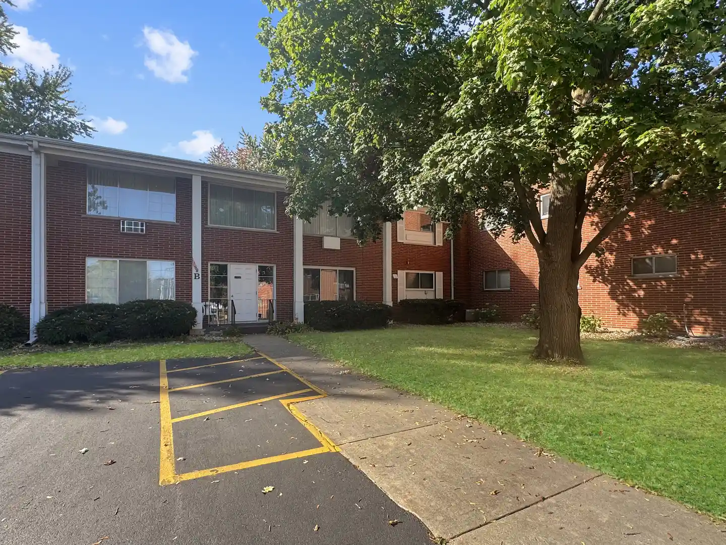 Listing Photo 27 - Condo for sale in 124 N Whistler Ave located at 124 N Whistler Ave, Freeport, IL 61032 - Unit #B8