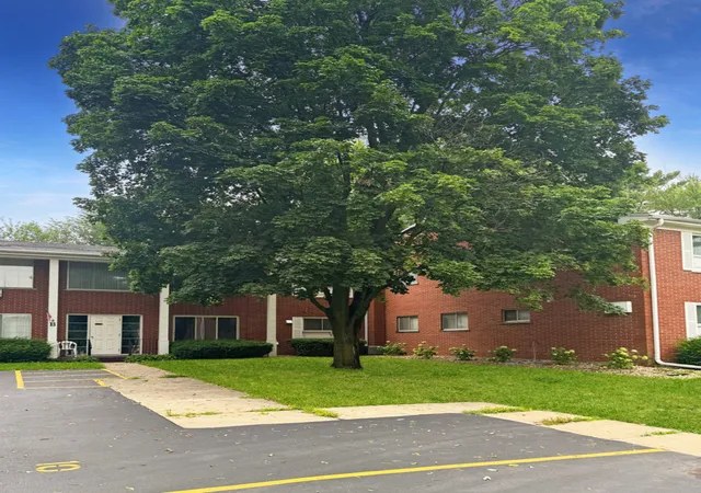 Homes for sale in Freeport, IL | 124 N Whistler Ave #B8, Freeport, IL 61032 | MLS# 12680371