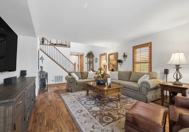 Homes for sale in Westmont, IL | 328 Cromwell Ct, Westmont, IL 60559 | MLS# 12680406