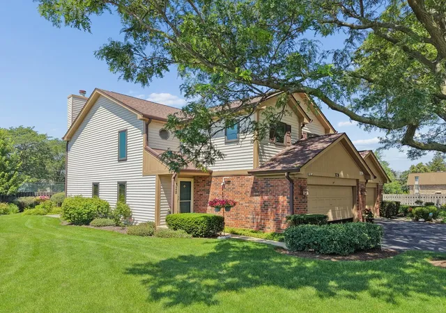 Homes for sale in Westmont, IL | 328 Cromwell Ct, Westmont, IL 60559 | MLS# 12680406