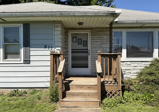 Homes for sale in Colona, IL | 811 1St St, Colona, IL 61241 | MLS# 12680437