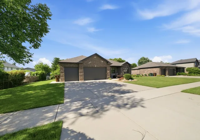 Homes for sale in Mokena, IL | 10532 Jacob Dr, Mokena, IL 60448 | MLS# 12680455