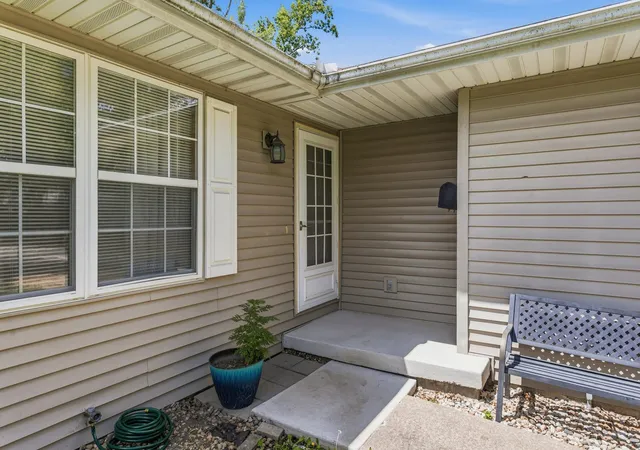 image of 1615/1617 W Union St, Champaign, IL 61821 | MLS# 12680468