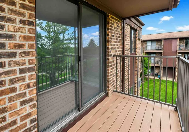 15th image of 156 Dunteman Dr #301, Glendale Heights, IL 60139 | MLS# 12680470