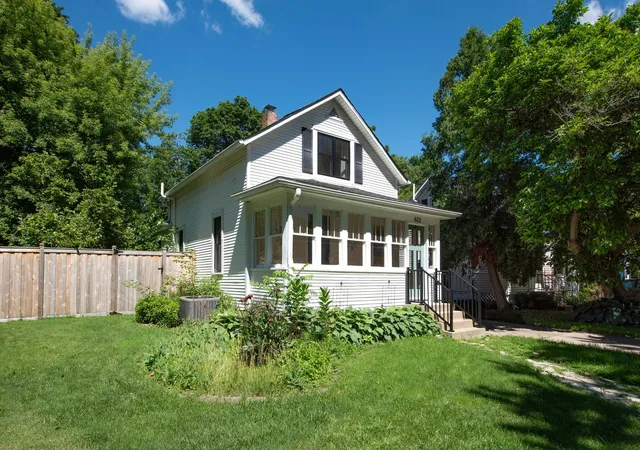 image of 622 Illinois St, Geneva, IL 60134 | MLS# 12680472