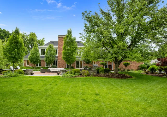 Homes for sale in Lake Forest, IL | 150 N Suffolk Ln, Lake Forest, IL 60045 | MLS# 12680564