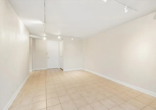 Homes for sale in Chicago, IL | 7033 N Kedzie Ave #1410, Chicago, IL 60645 | MLS# 12680575