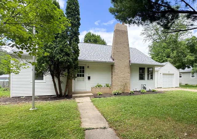 Homes for sale in Rockford, IL | 2610 Pelham Rd, Rockford, IL 61107 | MLS# 12680662