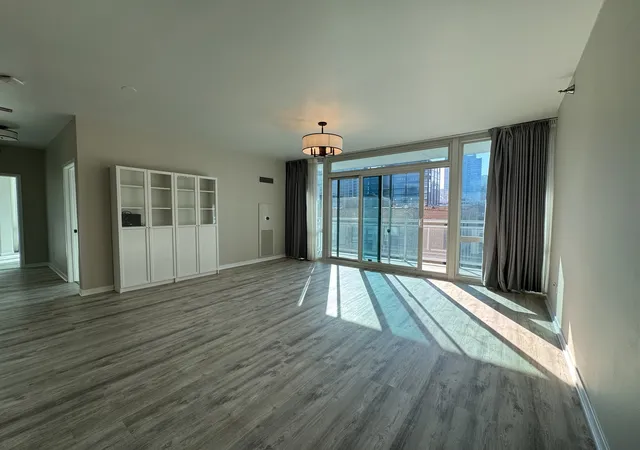 5th image of 757 N Orleans St #812, Chicago, IL 60654 | MLS# 12680671