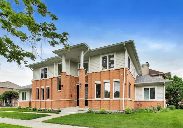 Homes for sale in Park Ridge, IL | 1133 Fortuna Ave, Park Ridge, IL 60068 | MLS# 12680727