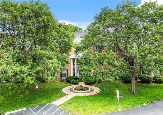 4th image of 5300 Carriageway Dr #208, Rolling Meadows, IL 60008 | MLS# 12680754