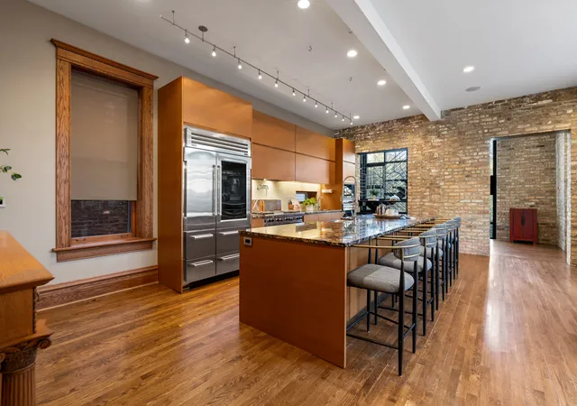 Homes for sale in Chicago, IL | 1652 N Leavitt St, Chicago, IL 60647 | MLS# 12680780