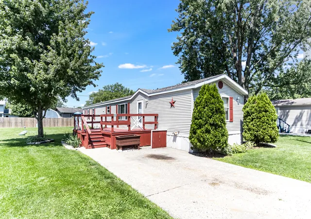 Homes for sale in Sandwich, IL | 13 Countryside Ests, Sandwich, IL 60548 | MLS# 12680795