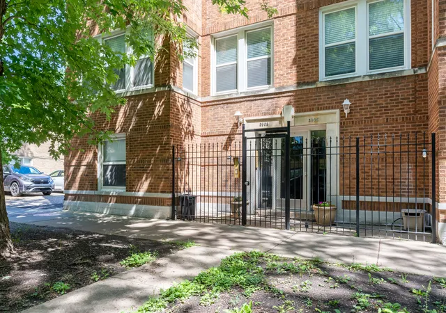 1st image of 3908 W Ainslie St #G, Chicago, IL 60625 | MLS# 12680799