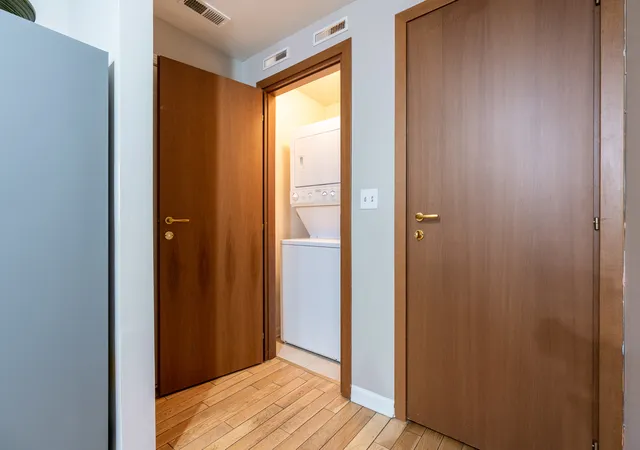 2nd image of 3908 W Ainslie St, Chicago, IL 60625