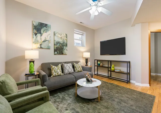 4th image of 3908 W Ainslie St #G, Chicago, IL 60625 | MLS# 12680799
